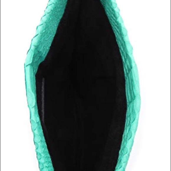 Primary Red Python Foldable Clutch - Picture 4 of 4